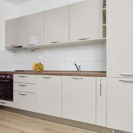 Nika Apartman *