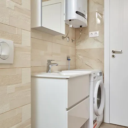 Nika Apartman