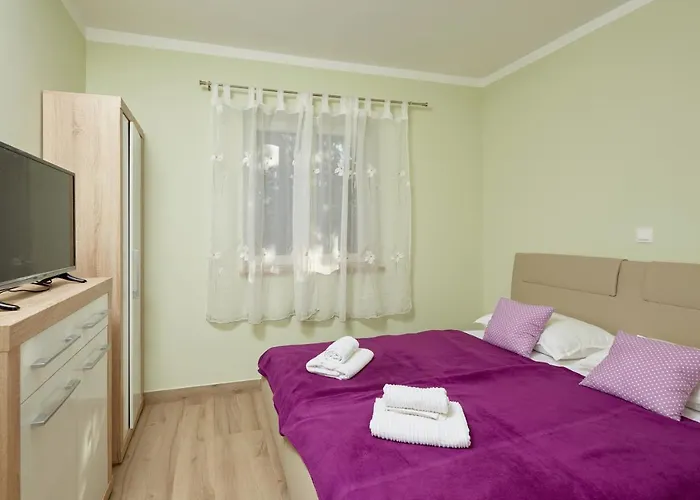 Nika Apartament *